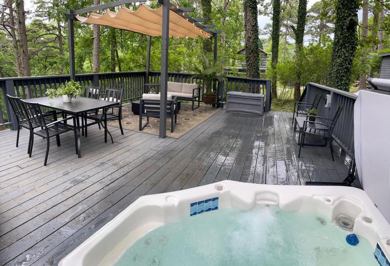 شقة Cabin #6 With Hot Tub Deck And Sunset View At Loblolly Pines يوريكا سبرينغز المظهر الخارجي الصورة