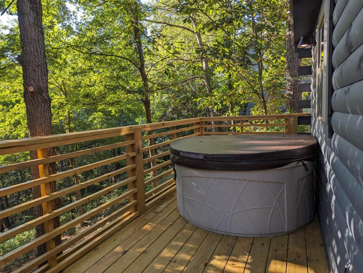 شقة Cabin #6 With Hot Tub Deck And Sunset View At Loblolly Pines يوريكا سبرينغز المظهر الخارجي الصورة